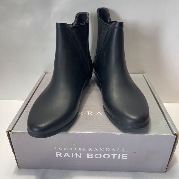 LOEFFLER RANDALL Rain Slip on Chelsea Boots in Black Size 8 - Picture 1 of 16